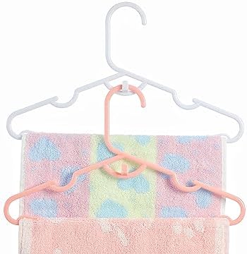 Stackable Kids Hangers 100 Pink Pieces Non-Slip Shoulder Grooves
