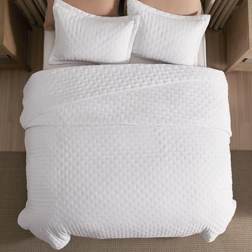 Bedsure King Quilt Set - Ultra Soft Comforter with 2 Pillow Shams
