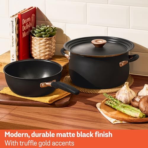 Meyer 8 Quart Stockpot with Silicone Handles