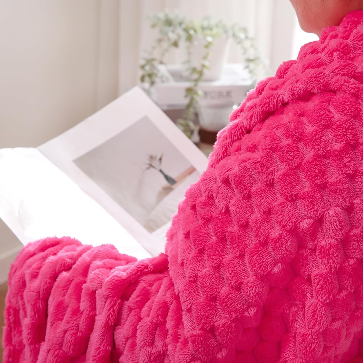 Puncuntex Hot Pink Throw Blanket 50x60 Inches