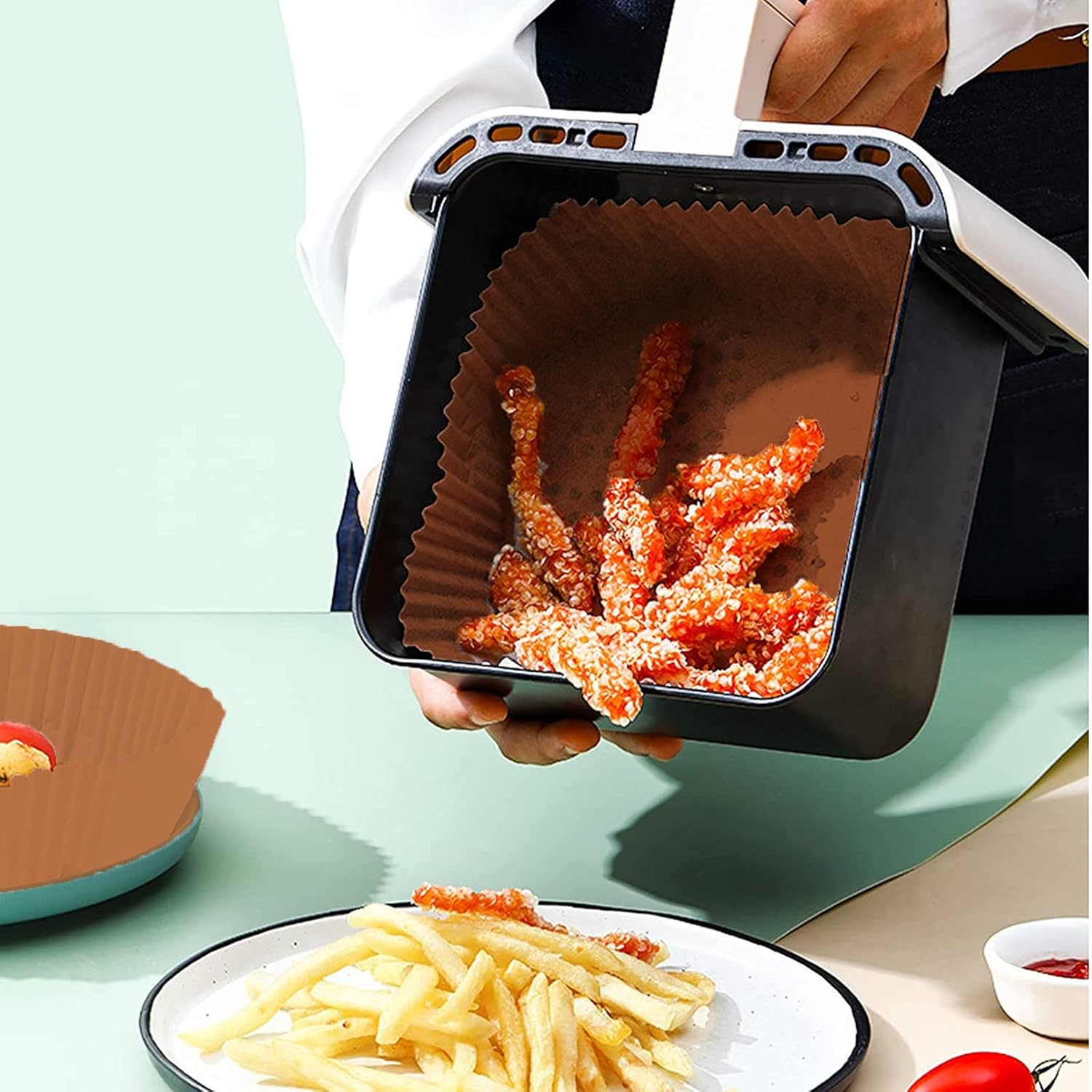 VESNIBA Disposable Non-Stick Air Fryer Paper Liner 10 Sheets 16x16cm