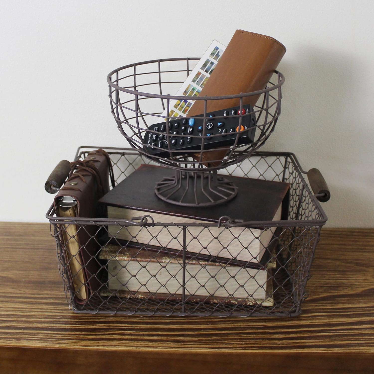 CVHOMEDECO Metal Wire Round Egg Basket with Pedestal