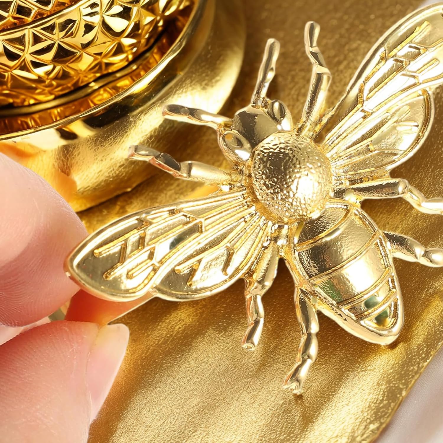 6pcs Gold Bee Napkin Rings Table Setting Decor