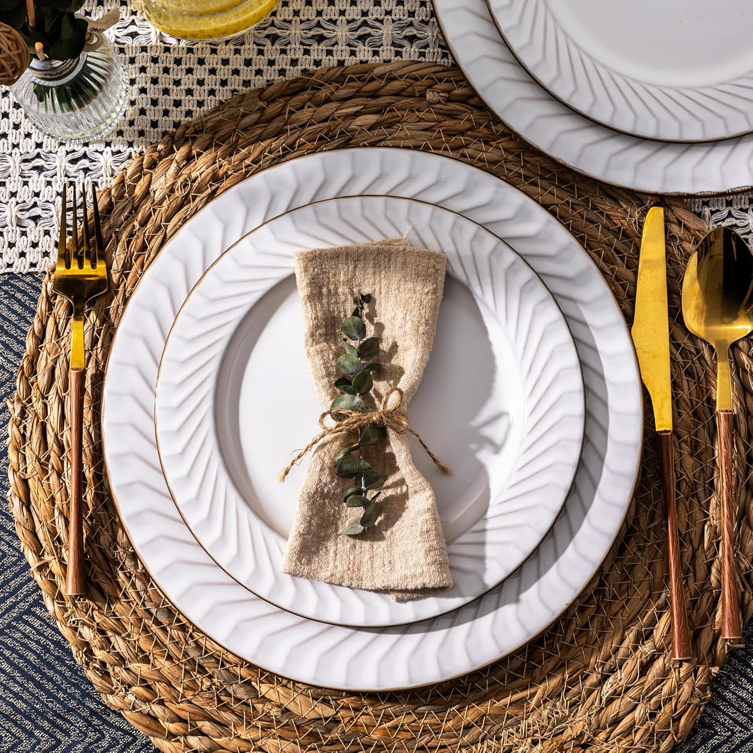 GBHOME Ceramic Dinnerware Set 12 pcs Elegant Plates Bowls